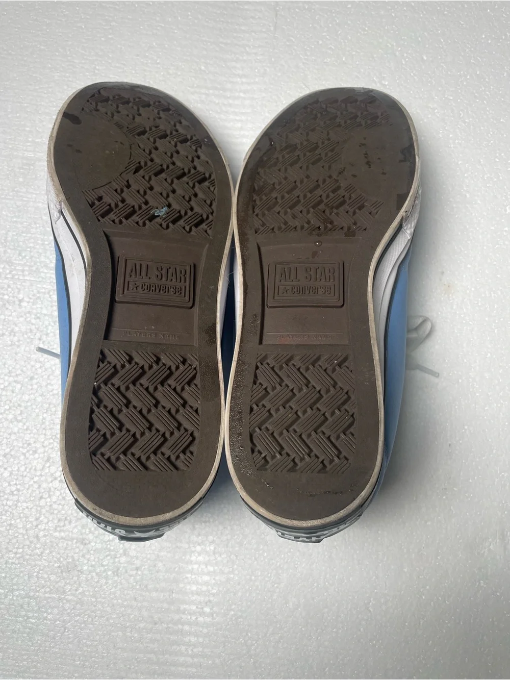 Converse Blue and White Low Top Sneakers - Picture 4 of 6